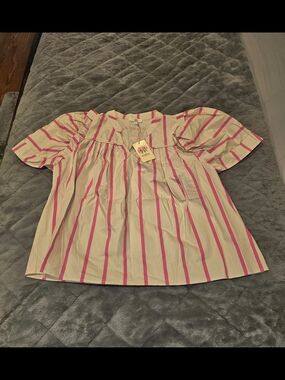 NWT entro Cream and Pink Vertical Stripe Peasant Blouse